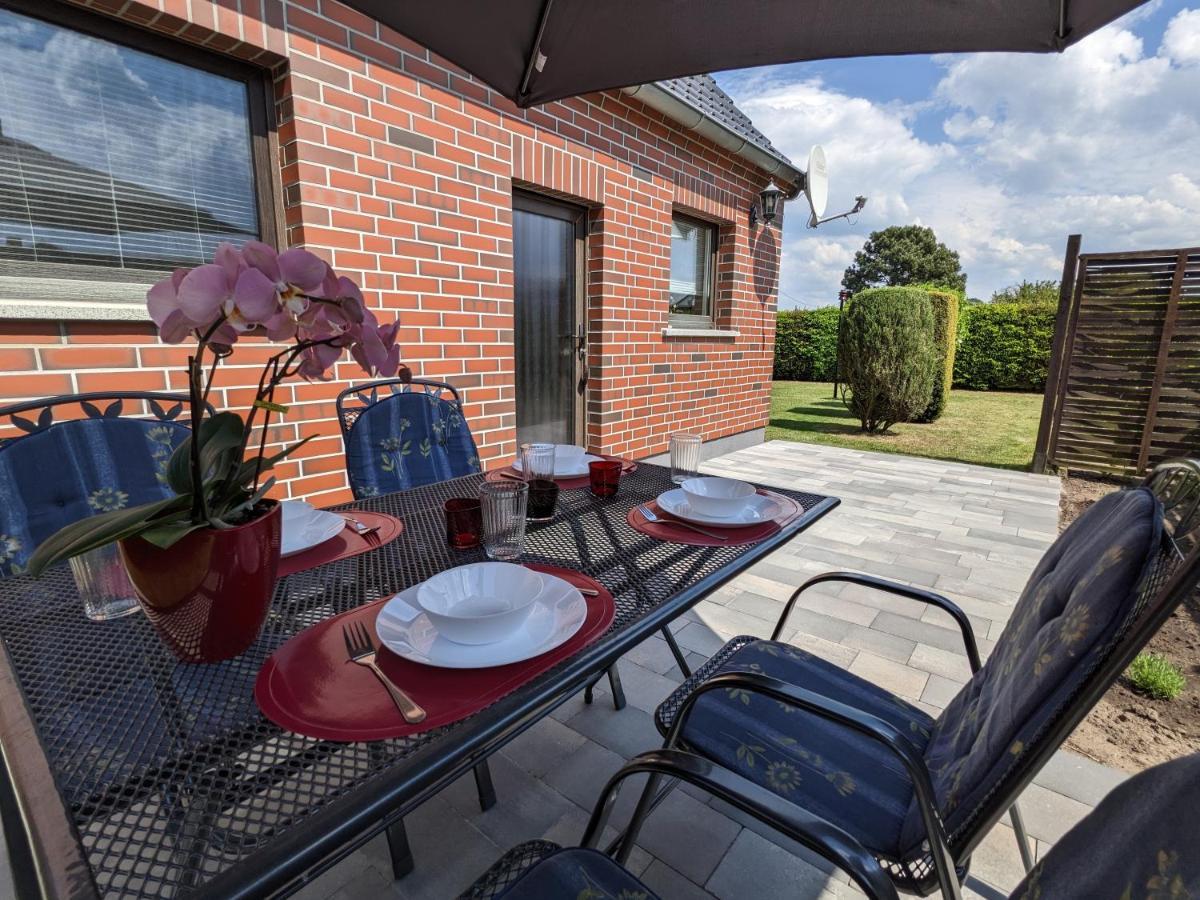 Ferienhaus Häuschen Im Grünen Jornstorf